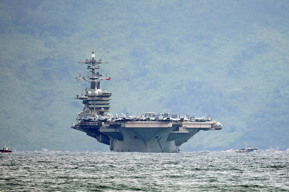 NESREĆA U JUŽNOM KINESKOM MORU! Pilot aviona se katapultirao, povređeno 7 pripadnika američke ratne mornarice