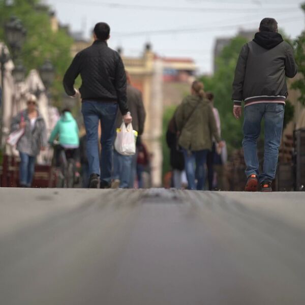 OVAKO BI MOGLO DA IZGLEDA POPUŠTANJE MERA OD PONEDELJKA: Sve trgovine do 21h, vikendom skraćeno! A KAFIĆI...