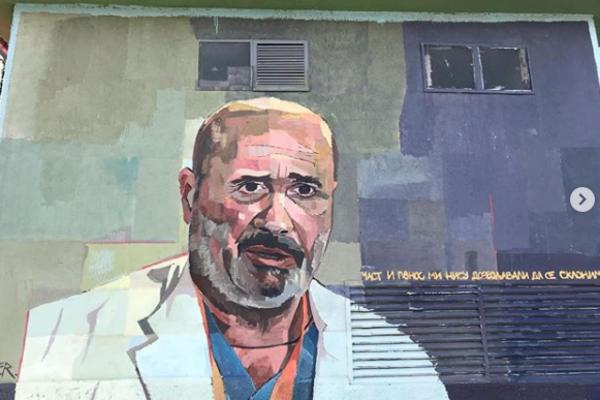 BRUKA I SRAMOTA! Oskrnavljen mural doktora Lazića