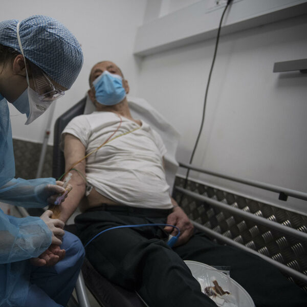 KORONA VIRUS NE NAPADA SAMO PLUĆA: Ugrožava i rad OVOG ORGANA, čak iako nikada niste imali tegobe