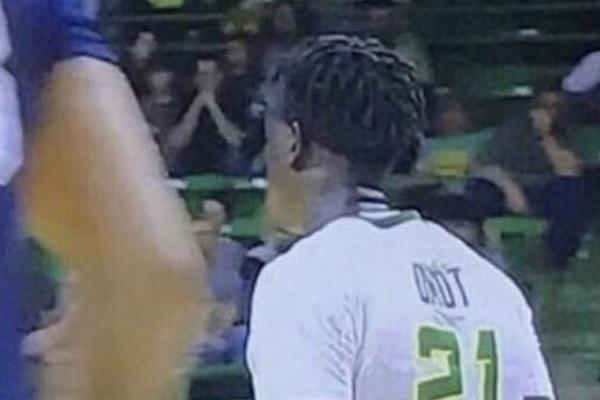 CEO SVET PLAČE ZBOG BIVŠEG IGRAČA ABA LIGE: Najčudniji kadar u istoriji sporta - kako je režiseru ovo palo na pamet