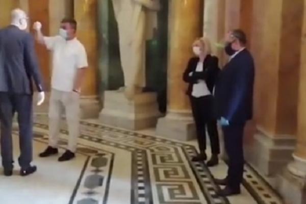 OVAKO JE IZGLEDAO PRVI RADNI DAN U SKUPŠTINI SRBIJE! Pogledajte koje su mere sprovedene! (VIDEO)