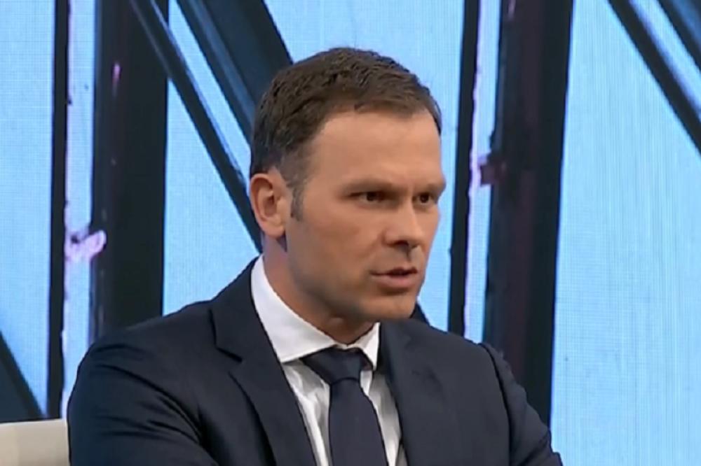 SINIŠA MALI SE UKLJUČIO U JUTARNJI PROGRAM i rešio sve dileme građana u vezi sa pomoći od 100 evra