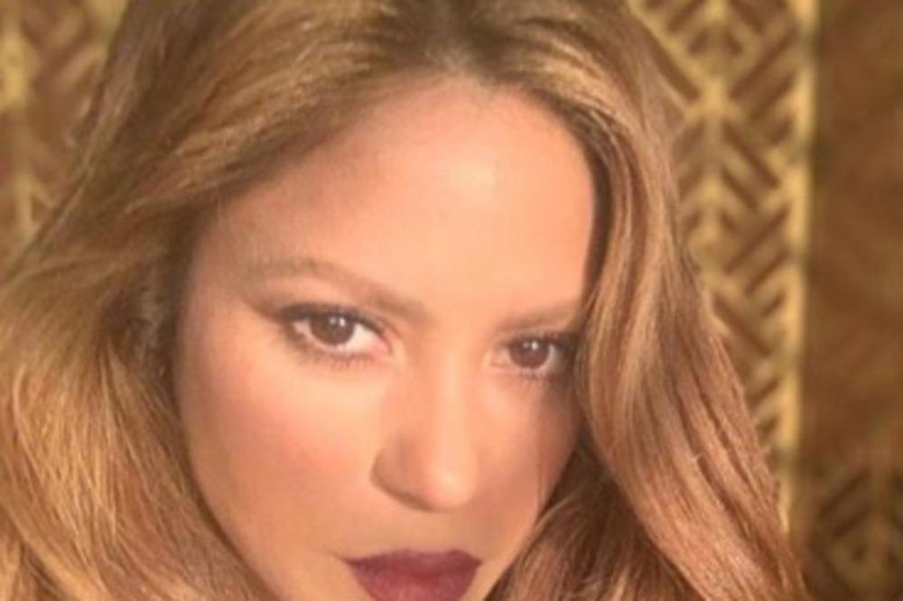 PA LJUDI, ONA JE HIT! PEVAČICA U KARANTINU ZAVRŠILA FAKULTET: Učila filozofiju i bila vredna dok su deca spavala!