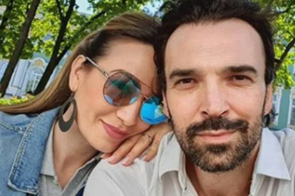 JELENA SE OGLASILA SA LEPIM VESTIMA, IVAN BOSILJČIĆ NIJE JOŠ SAOPŠTIO, ALI ONA ĆE SVE SAMA: Muško je, tu je i slika