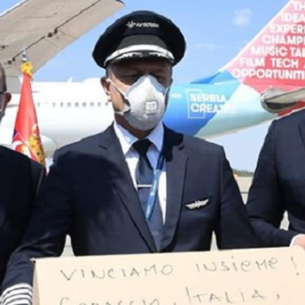 SVETSKI MEDIJI O POMOĆI SRBIJE ITALIJI: Posebno im je bilo bitno ŠTA JE VUČIĆ NAPISAO NA JEDNOJ OD KUTIJA