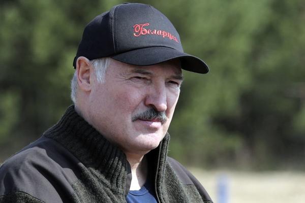 LUKAŠENKOVOM NAJŽEŠĆEM KRITIČARU 14 GODINA ZATVORA! Babariko osuđen zbog primanja mita i pranja novca!