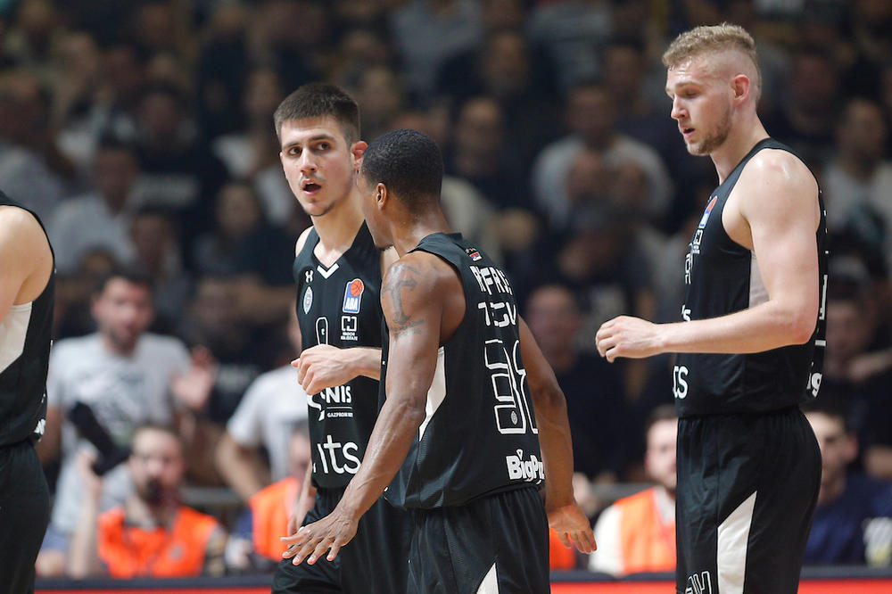 VANJA MARINKOVIĆ JE PRIORITET: Navijači Partizana na iglama