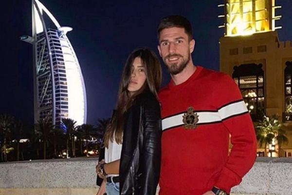 RASNA LEPOTICA SE UDALA ZA NAŠEG FUDBALERA, A SADA JE TRUDNA: Otkrili pol deteta!