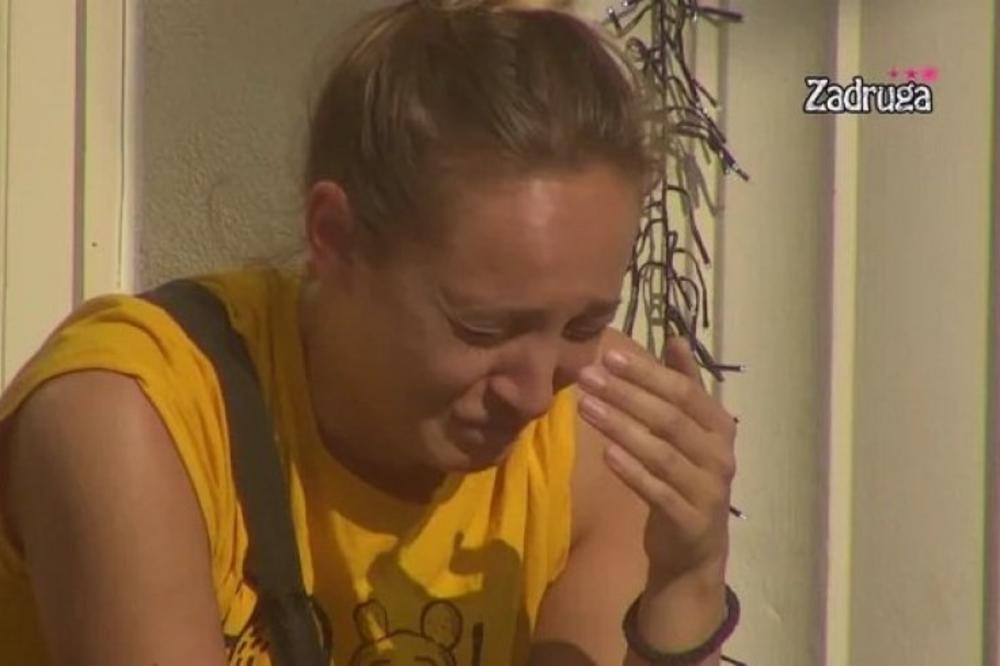 LUNA MORA KOD DOKTORA, PORED GINEKOLOŠKIH SADA MUČI NOVU MUKU: Đoganijeva HITNO na pregledima!