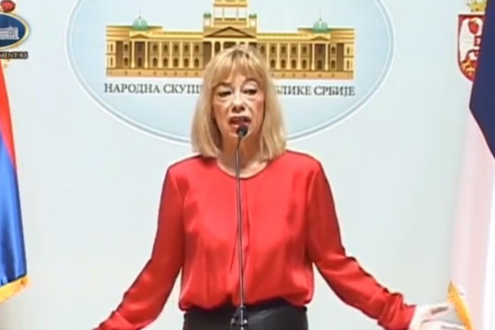 GDE JE GEJTS DA JE VAKCINIŠE? Poslušajte neverovatnih 10 minuta lupanja gluposti Nade Kostić, poslanice DS (VIDEO)