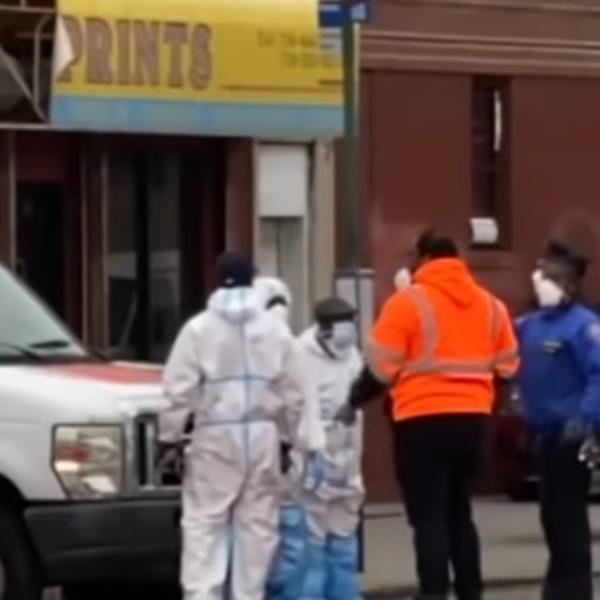 NEŠTO JE UŽASNO SMRDELO: Meštani spazili kamione sa LEŠEVIMA, kad su pogledali kako ih drže SMUČILO IM SE (VIDEO)