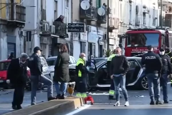 SRBIN I HRVAT ZAJEDNO PLJAČKALI BANKU U NAPULJU: Kad su počeli da beže, iza sebe ostavili MRTVOG POLICAJCA (VIDEO)