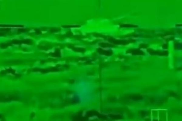 SAD RAKETA JE JURILA KA RUSKOM TENKU, A ONDA JE PTICA POMRSILA SVE RAČUNE! Ishod je neverovatan! (VIDEO)