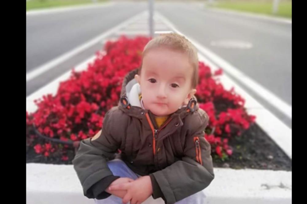 UMRO JE MALI LUKA, DEČAK KOJI NIJE MOGAO DA SKLOPI OČI: Srbija plače za svojim JUNAKOM