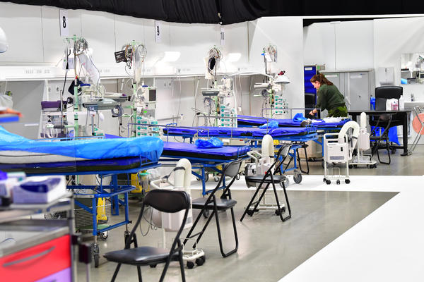 ŠVEĐANIN (70) SA SRČANIM PROBLEMIMA DOBIO KORONU, ALI NE KRIVI DRŽAVU: Zahvaljuje se na STRATEGIJI, a evo i zašto