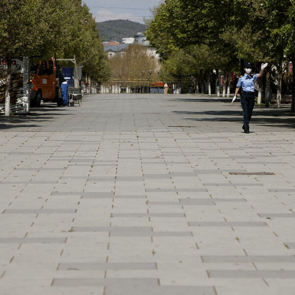 Vlada u Prištini dodelila PRVE boravnišne dozvole državljanima Albanije