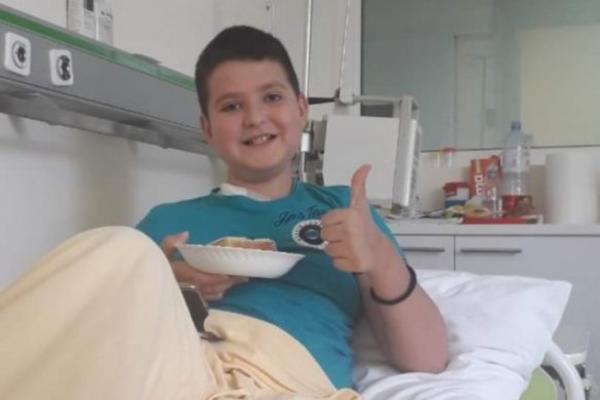 MALI DANILO (11) JE PROBUDIO ONO NAJBOLJE U SRBIMA: Dečak koji je već 80 dana u transplatacionom bloku UJEDINIO SVE
