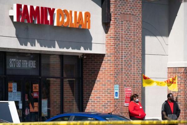 SVET JE TOTALNO POLUDEO! Ubijen čuvar jer nije hteo da pusti ženu bez maske u prodavnicu!