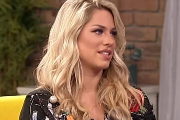 NOVA URAGANKA!? KSENIJINA SESTRA UBIJA KAKO PEVA: U porodici Knežević rastu SUVI TALENTI!