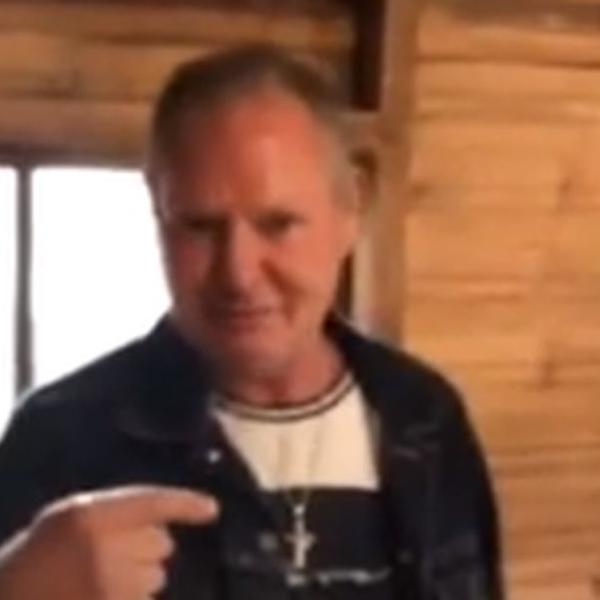 NI KARANTIN NE MOŽE DA GA ODVOJI OD ALKOHOLA: Pola Gaskojna ostavila devojka jer je pobegao iz izolacije u pab!