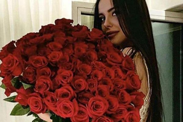 STIŽE ŽELJKO RAŽNATOVIĆ! Ovo je Bogdana pred sam porođaj, Ceca samo što nije postala baka! Slavlje u Titelu počelo!