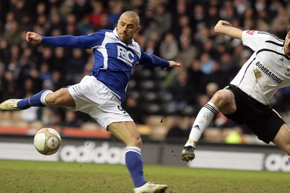 ŽENA SLAVNOG NAPADAČA UHAPŠENA ZBOG POKUŠAJA UBISTVA: On sedeo kući i pio pivo, dok ga ona varala s duplo mlađima!