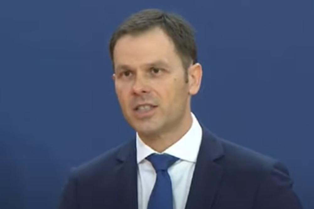 MALI: PROSEČNA PLATA U SRBIJI 562 EVRA! Upkos pandemiji zabeležen značajan rast u odnosu na prošlu godinu!