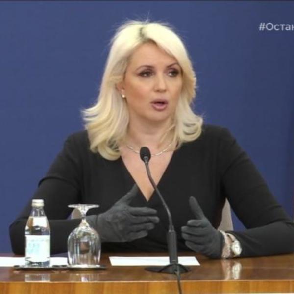 DOKTORKA DARIJA NA KONFERENCIJI ODBRUSILA NOVINARU: Ovo nije smeo, TU NEMA KOMPROMISA!