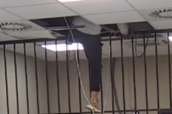 ZADRUGAR RAZVALIO KROV I BEŽI IZ RIJALITIJA! Filmske scene se odvijaju u Šimanovcima (VIDEO)