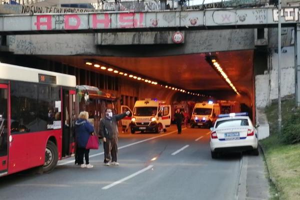Sudar tri vozila u Terazijskom tunelu! Saobraćajna gužva u smeru ka Novom Beogradu