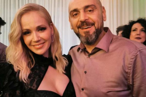 PREPOZNAJETE LI MUŠKARCA KOJI JE SA ROZGOM? IMAO JE 169 KG PRE 5 MESECI! Šta je glavna zvezda emisije uradio sebi?