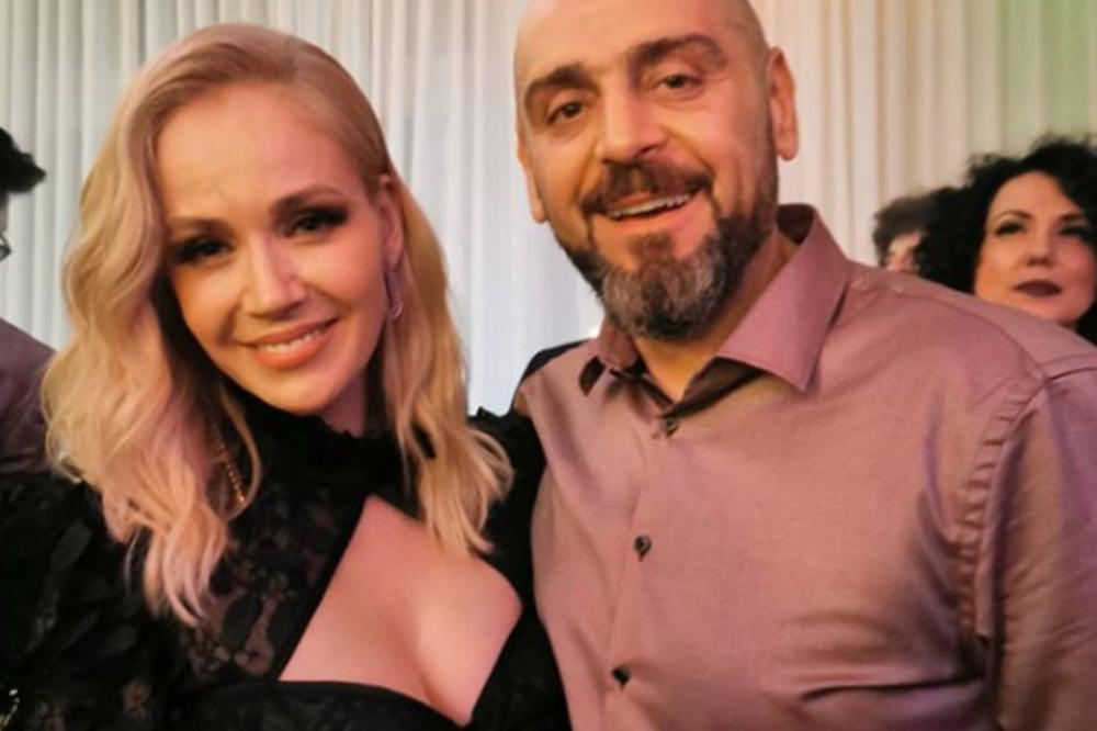 PREPOZNAJETE LI MUŠKARCA KOJI JE SA ROZGOM? IMAO JE 169 KG PRE 5 MESECI! Šta je glavna zvezda emisije uradio sebi?