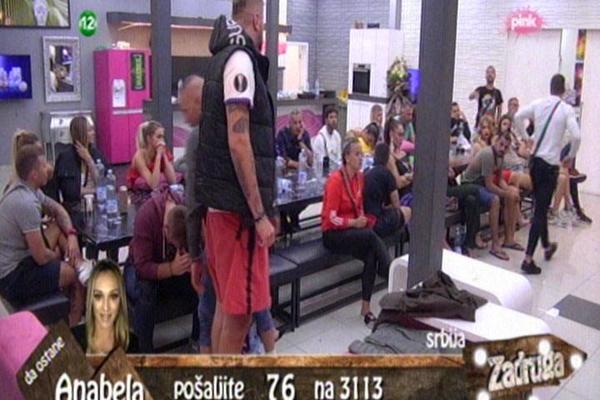 SKANDAL KAKAV NIJE VIĐEN NIKADA! Janjuš otkrio da se ova zadrugarka drogira i da je od njega tražila narkotike