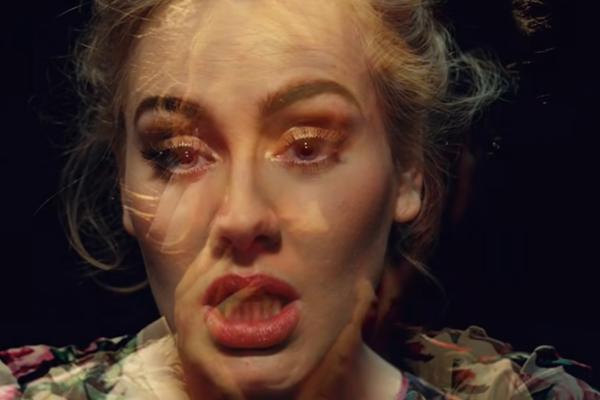 OVO JE DIJETA SA KOJOM JE ADEL SKINULA 45 KILOGRAMA: Sa njom morate da budete oprezni!