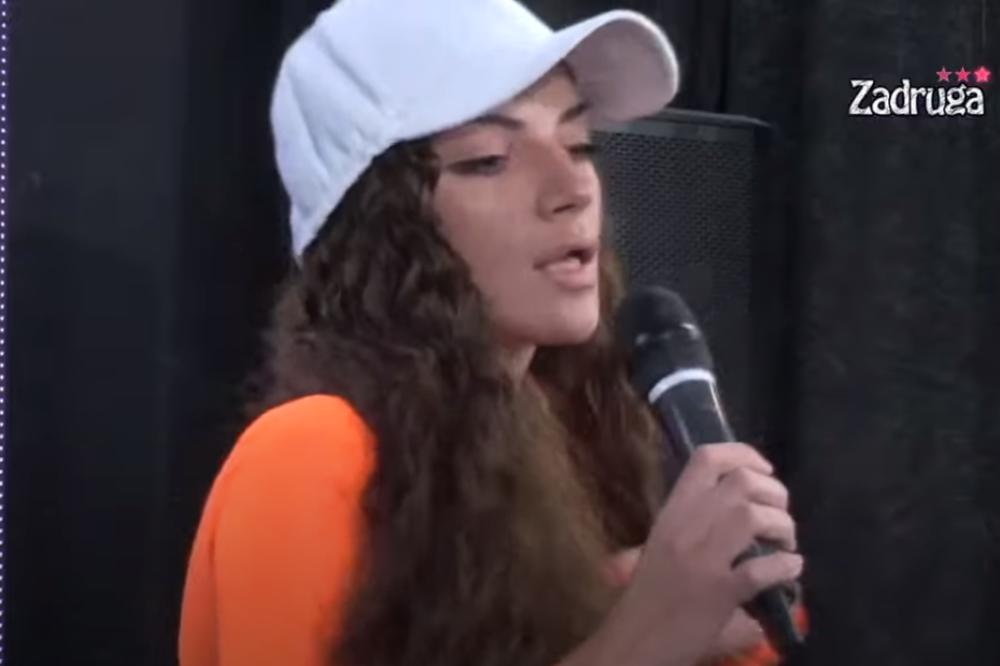 OTVARAČICA USTA! ZVUČI KAO NARIKAČA! SRAM NACIJE! Tara Simov dobila najgore uvrede nakon Žurkovizije!