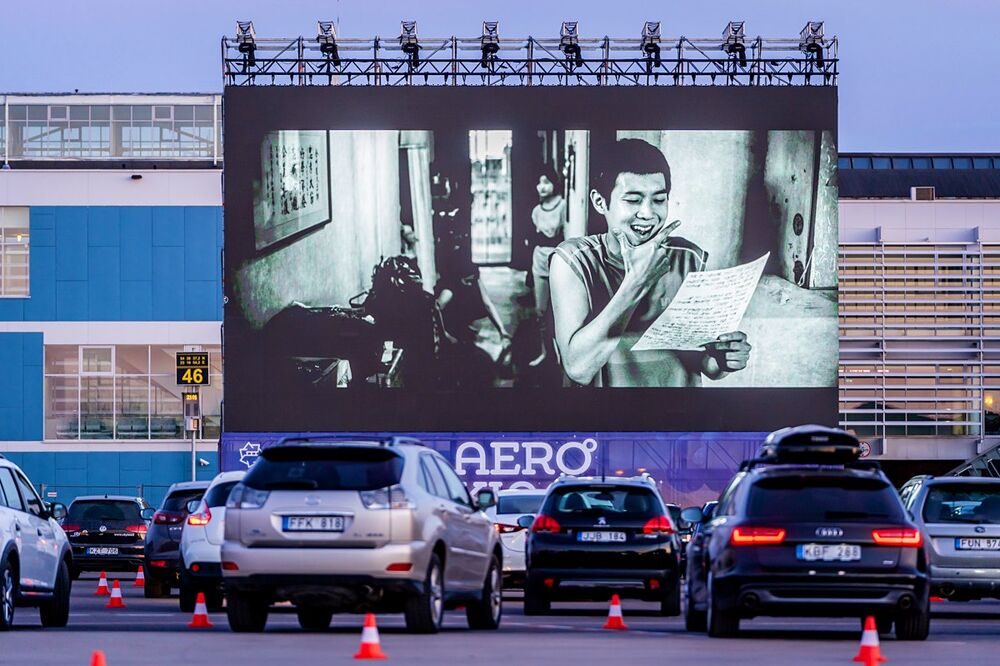 Drive-in bioskop na Adi, pozorišne predstave na Tašu