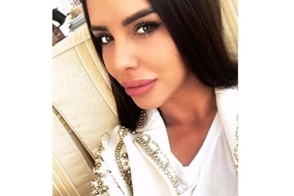 Rodićke zapalile Dubai: Najstarija sestra "nabacila" dekolte, Bogdana izgrmela