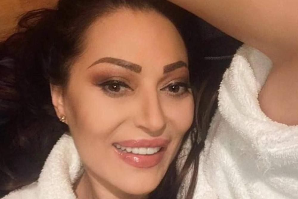 SEĆATE SE SVI MIŠIĆAVOG RUMUNA IZ CECINOG SPOTA! Žene su sekle vene za njim, a danas izgleda potpuno drugačije!