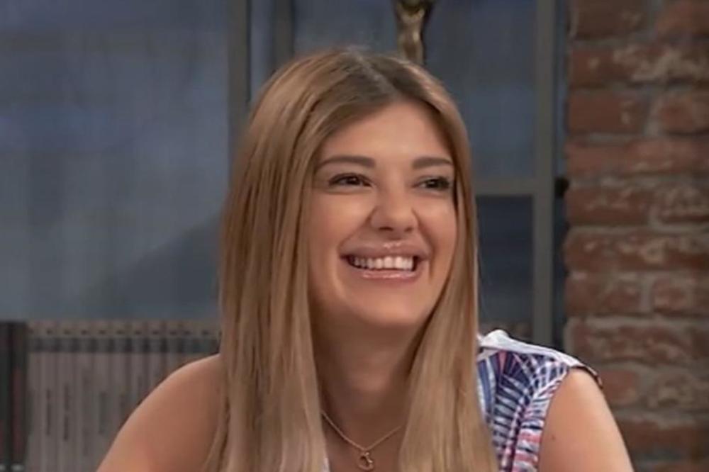 KIJA JE PRAVA NIMFOMANKA, IMALA JE S*KS SEDAM PUTA ZAREDOM! Loži je prevara a onda pomenula i ORALNO zadovoljavanje