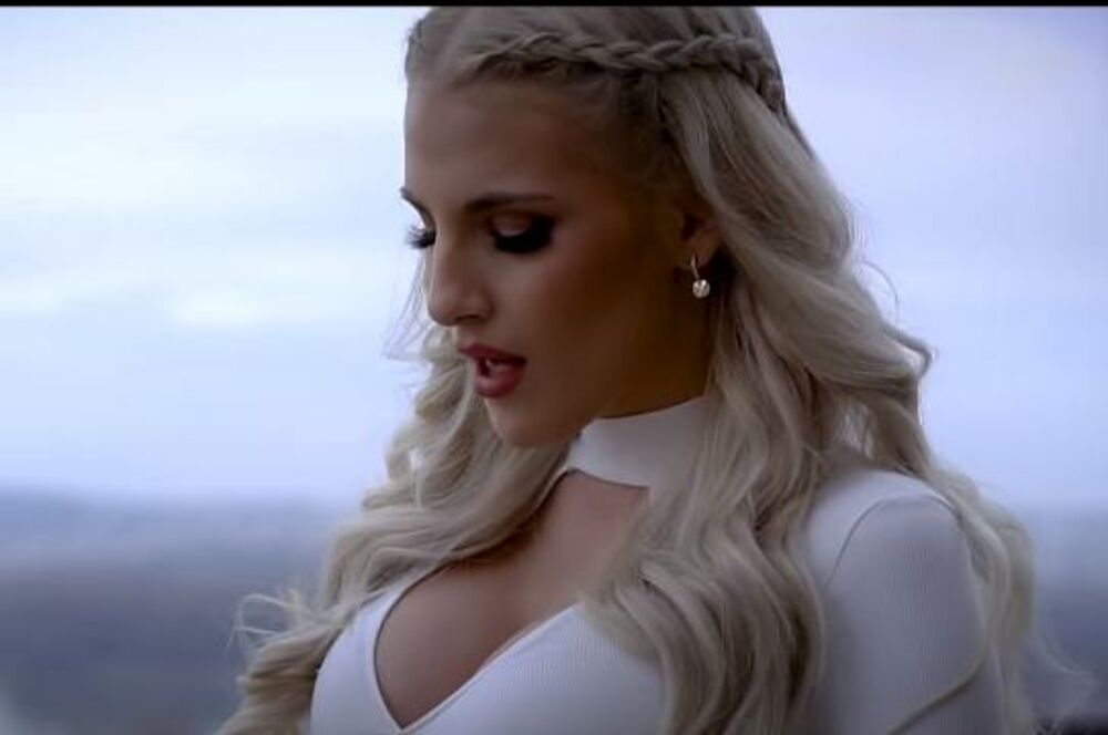 Kija Kockar, Sara Reljić