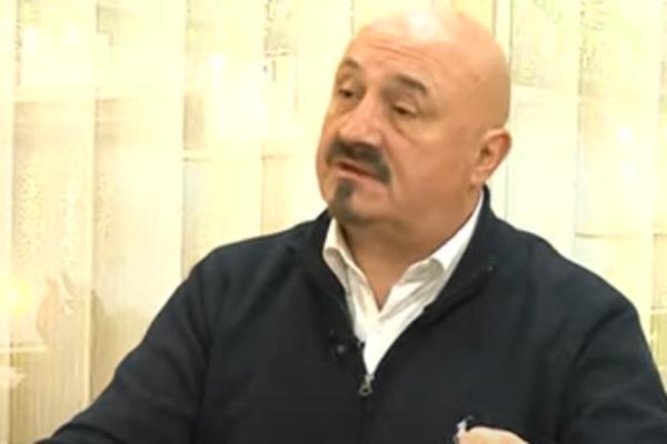 UHAPŠENI SU HULIGANI KOJI SU PRETUKLI ADVOKATA PETRONIJEVIĆA I PENZIONISANOG SUDIJU PEKOVIĆA