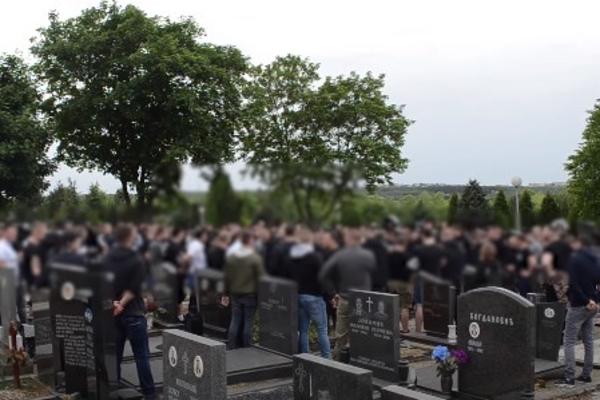 GROBARI OBELEŽILI 40 DANA OD KADA JE UMRO MIŠA TUMBAS: Grmela je pesma, a tu je bio i legendarni košarkaš! (VIDEO)