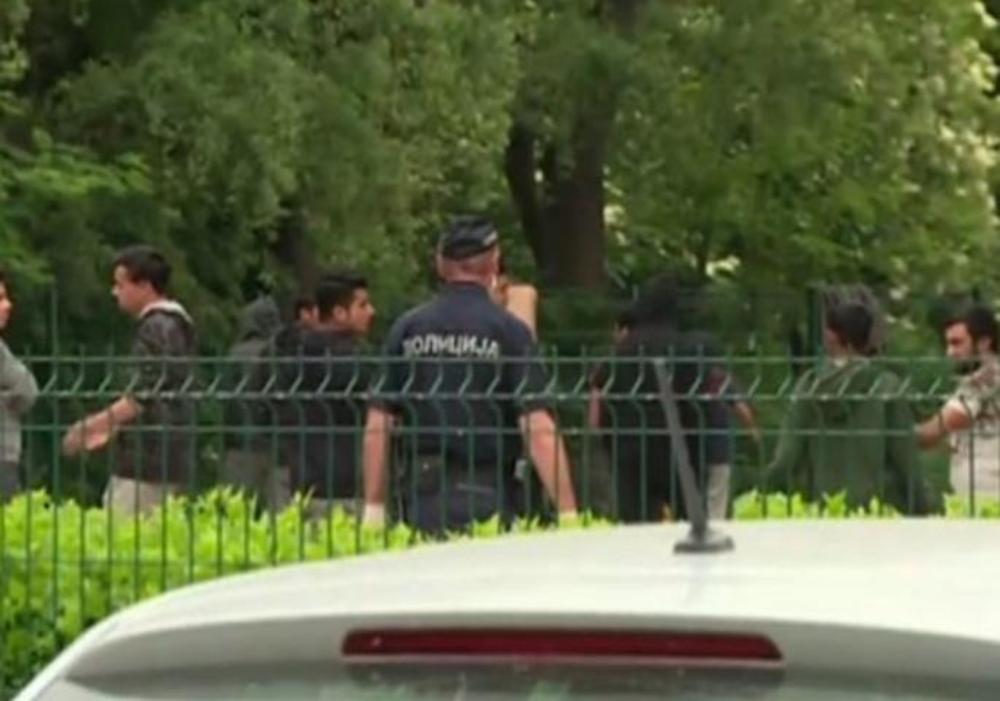 Vojska sa migrantima  