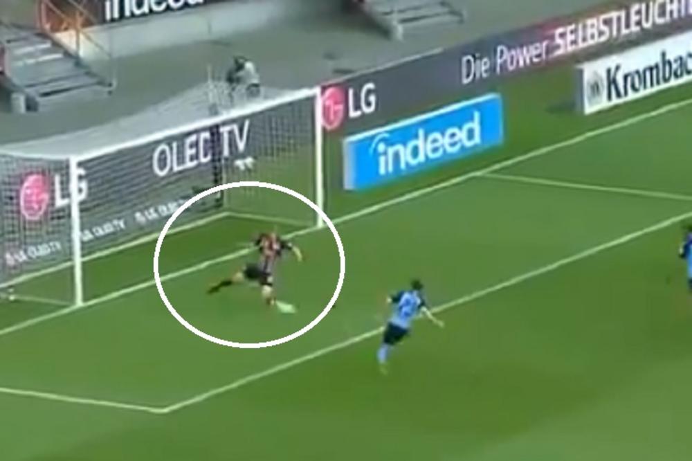 JUNAČKI POTEZ IGRAČA AJNTRAHTA: Naterao je Hofmana na promašaj godine!