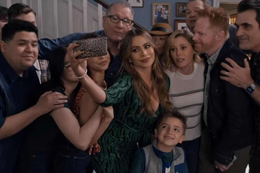 UMRO GLUMAC IZ SERIJE KOJU JE SRBIJA OBOŽAVALA: Svet se oprašta od legendarnog komičara!