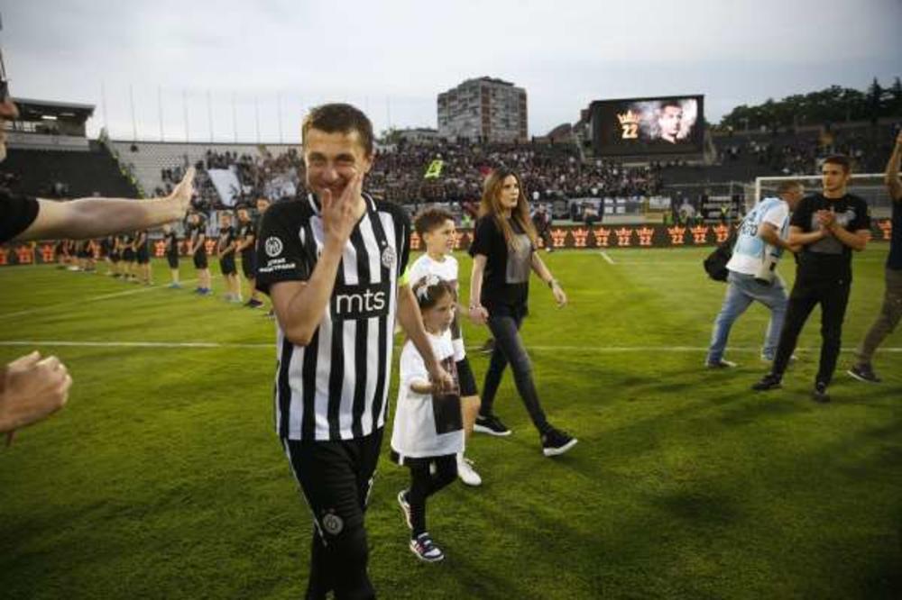 PONOVO MEĐU CRNO-BELE: Saša Ilić seda na klupu Čukaričkog?!