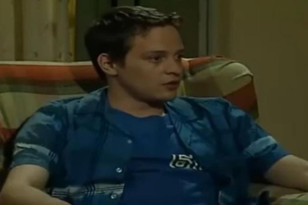 DRUGI ČOVEK! ZVEZDA POPULARNE SERIJE DANAS IZGLEDA NEPREPOZNATLJIVO: Glumio je sina Mime Karadžića! (FOTO)