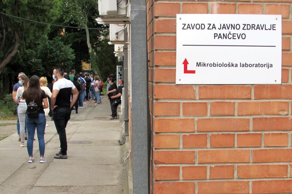 U PANČEVU REDOVI ZBOG TESTA NA KORONU: Došla sam iz Beograda da se testiram, TO MOGU SAMO OVDE