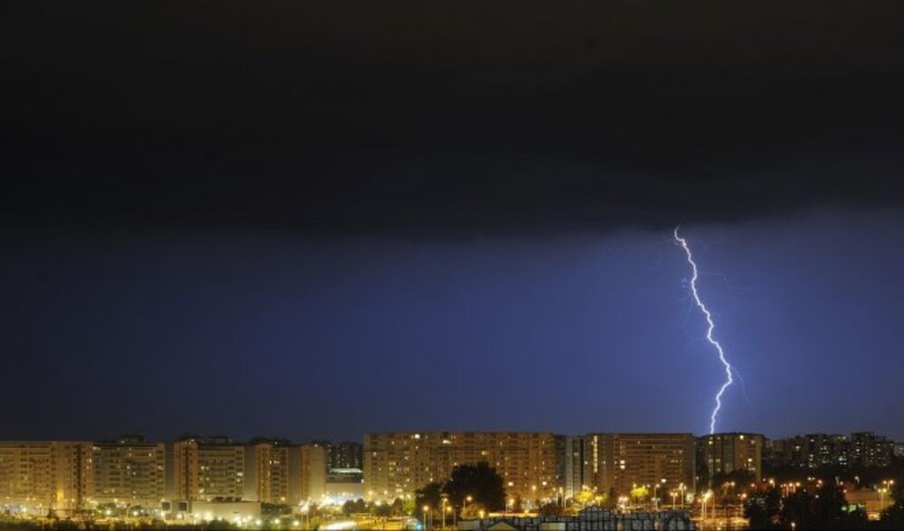 Grom, Grmljavina, Munje